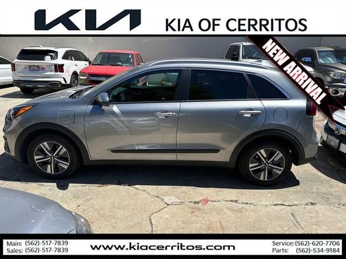 Steel Gray 2022 Kia Niro LXS