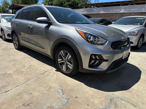 Steel Gray 2022 Kia Niro LXS
