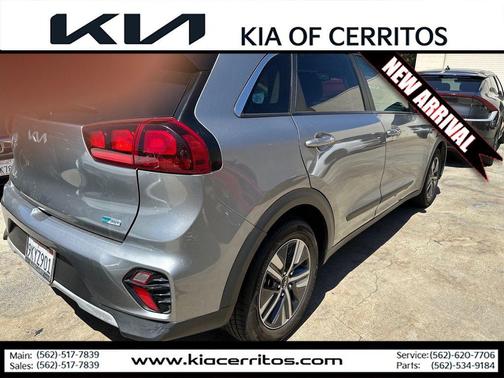 Steel Gray 2022 Kia Niro LXS