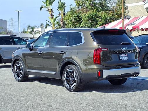 2023 Kia Telluride S