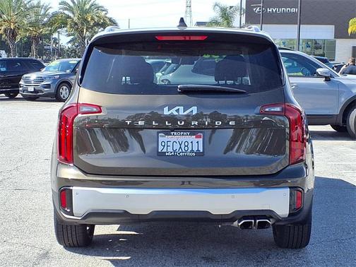 2023 Kia Telluride S