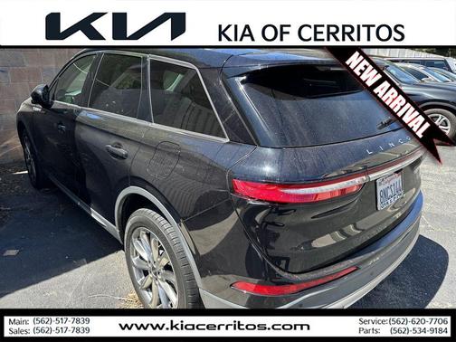 Infinite Black 2020 Lincoln Corsair Standard