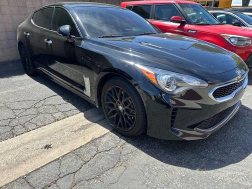 2019 Kia Stinger Base