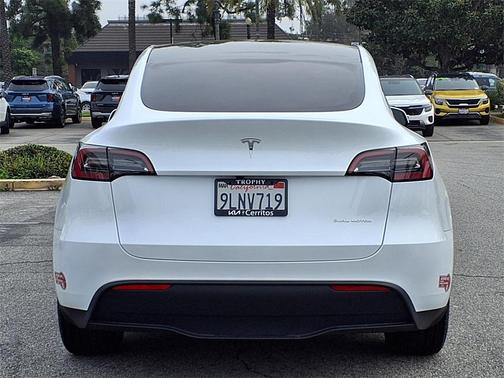 2024 Tesla Model Y Long Range Dual Motor All-Wheel Drive
