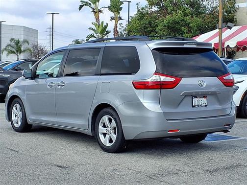 2015 Toyota Sienna LE