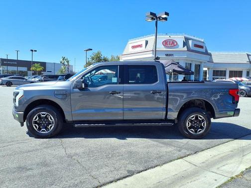 2023 Ford F-150 Lightning XLT