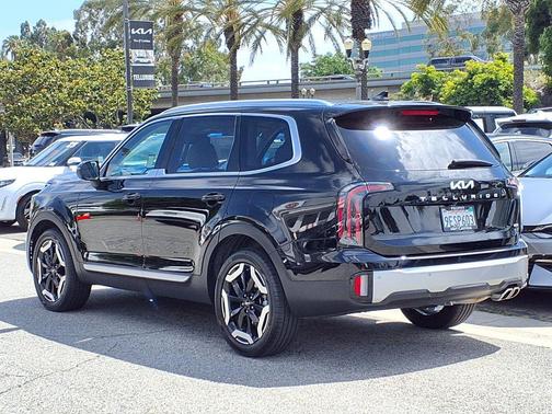 Ebony Black 2023 Kia Telluride EX