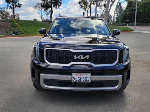Ebony Black 2023 Kia Telluride EX