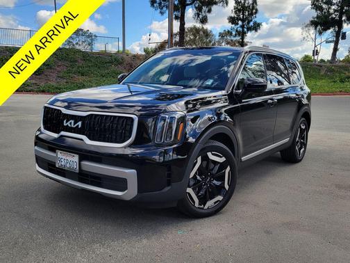 Ebony Black 2023 Kia Telluride EX