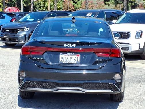 Aurora Black 2023 Kia Forte LXS