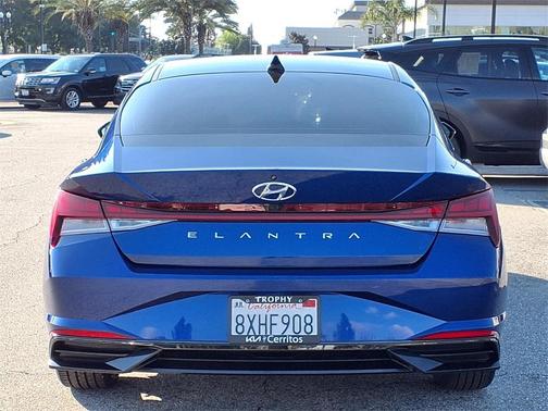 2021 Hyundai ELANTRA SEL