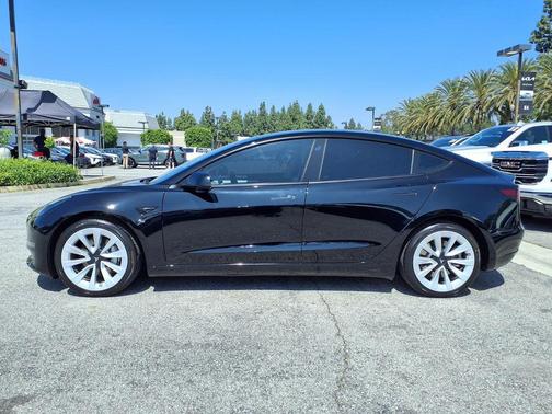 2022 Tesla Model 3 Standard Range