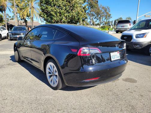 2022 Tesla Model 3 Standard Range