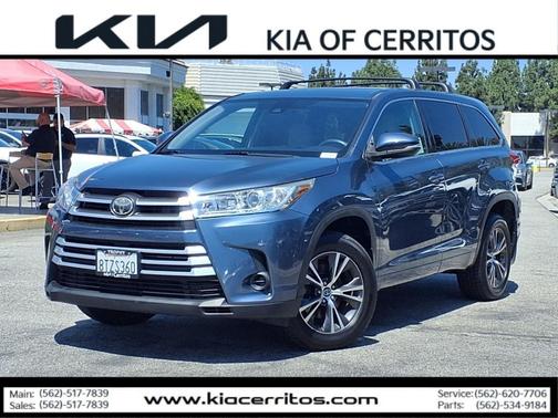 2017 Toyota Highlander LE I4