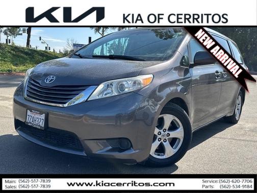 2017 Toyota Sienna LE
