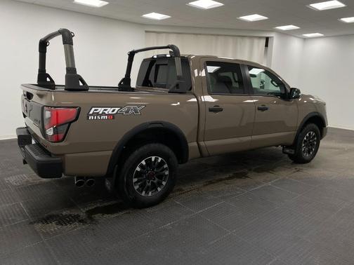 2024 Nissan Titan PRO-4X