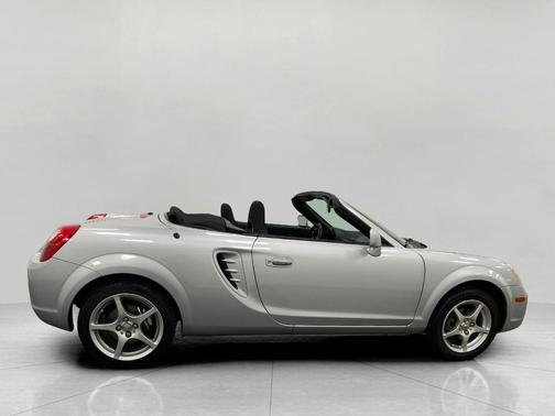 2004 Toyota MR2 2dr Conv Manual