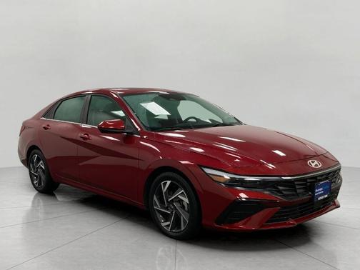 2025 Hyundai ELANTRA SEL