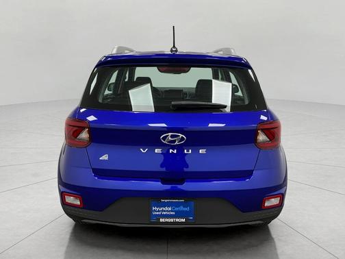 2024 Hyundai VENUE Limited