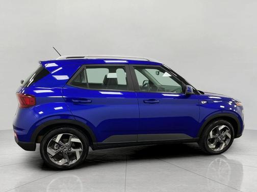 2024 Hyundai VENUE Limited