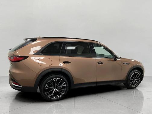 2025 Mazda CX-70 PHEV Premium Package