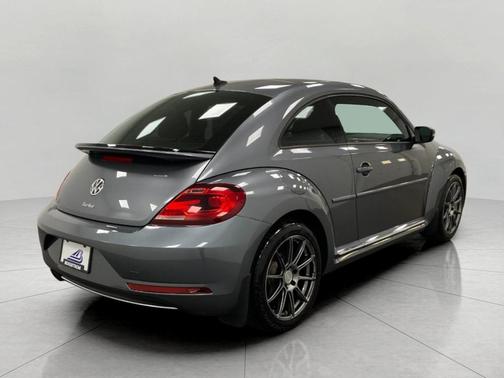 2017 Volkswagen Beetle 1.8T SE