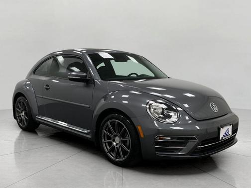 2017 Volkswagen Beetle 1.8T SE