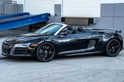 Phantom Black Pearl 2012 Audi R8 5.2 quattro Spyder