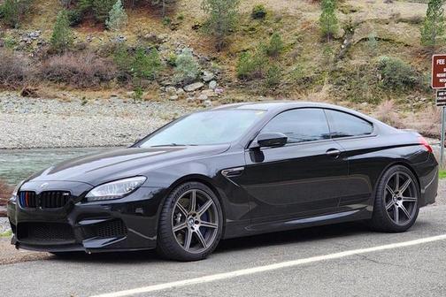 Black Sapphire Metallic 2014 BMW M6 Base