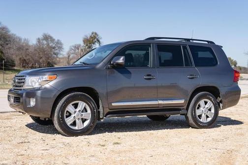 Magnetic Gray Metallic 2013 Toyota Land Cruiser Base