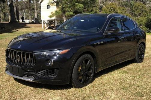 Nero Ribelle 2017 Maserati Levante S