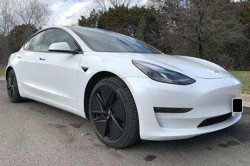 Pearl White Multi-Coat 2021 Tesla Model 3 Performance