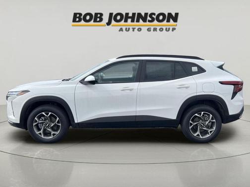Summit White 2026 Chevrolet Trax LT