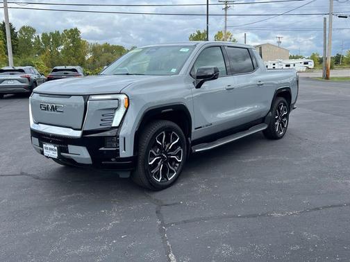 2025 GMC Sierra EV Denali