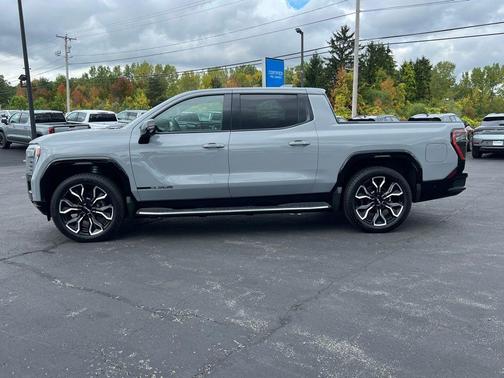 2025 GMC Sierra EV Denali