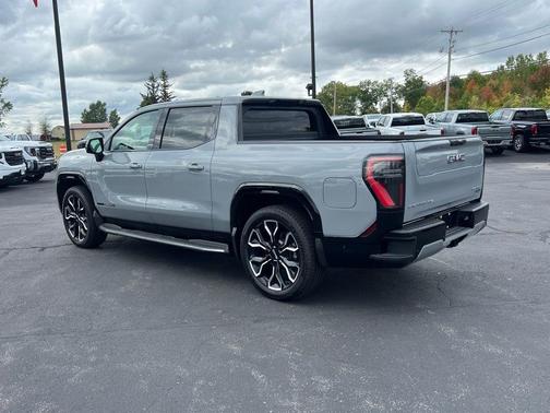 2025 GMC Sierra EV Denali
