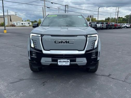 2025 GMC Sierra EV Denali