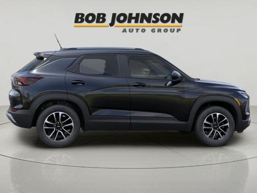 Mosaic Black Metallic 2026 Chevrolet Trailblazer LT