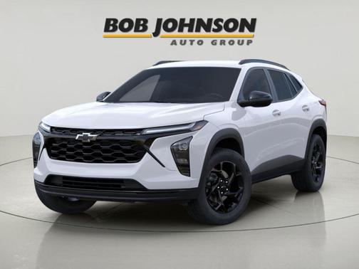 Summit White 2026 Chevrolet Trax LT