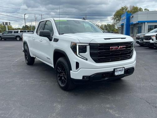 2025 GMC Sierra 1500 Elevation