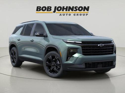 Green Metallic 2027 Chevrolet Traverse LT