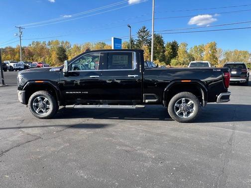 2025 GMC Sierra 2500 SLT