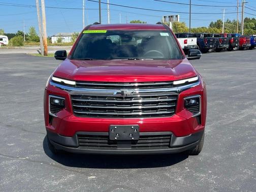 2025 Chevrolet Traverse LT