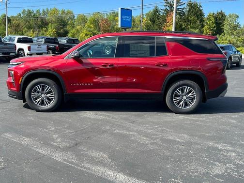 2025 Chevrolet Traverse LT