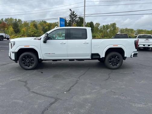 2025 GMC Sierra 2500 AT4