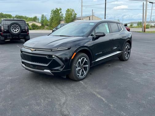 2025 Chevrolet Equinox EV LT