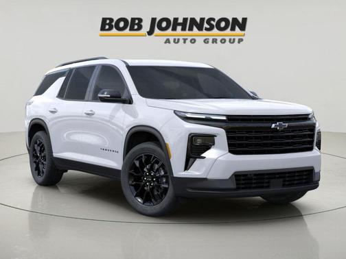 Summit White 2026 Chevrolet Traverse LT