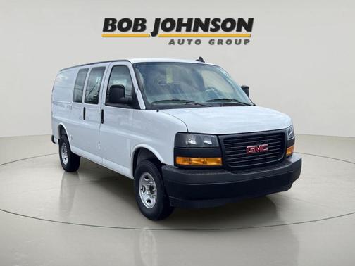 Summit White 2026 GMC Savana 3500 Work Van