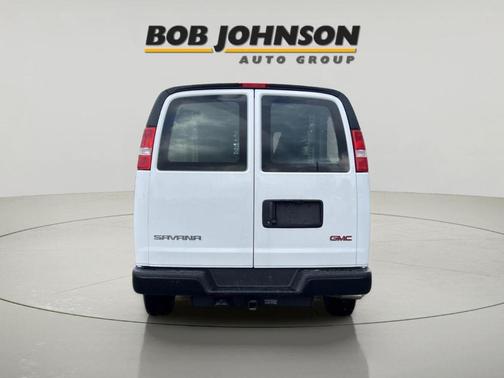 Summit White 2026 GMC Savana 3500 Work Van