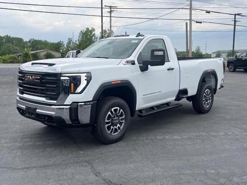 Summit White 2026 GMC Sierra 3500 Pro